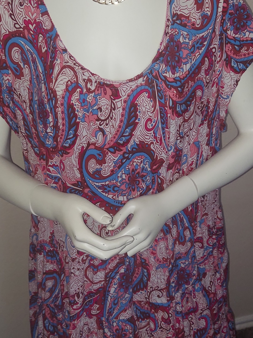 Women’s Pink Paisley Maxi Dress - Lightweight Summer Style - Picture 6 of 12